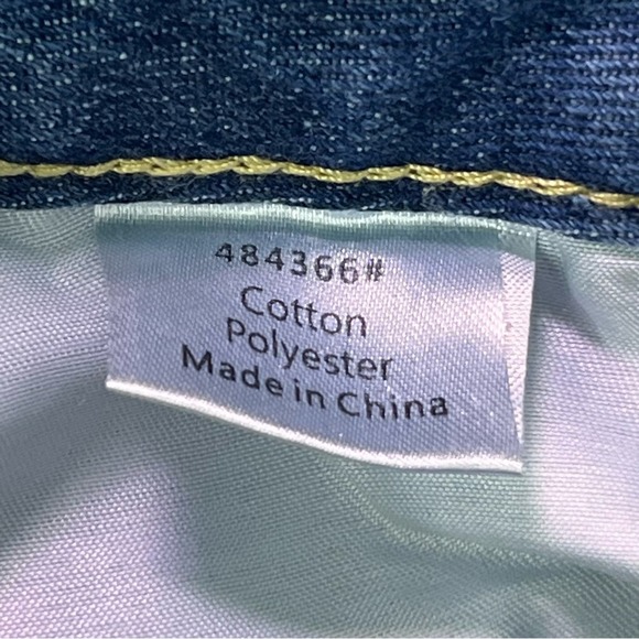 Misslook Medium High Waisted Button Fly Denim Shorts - Women’s Casual Blue Jeans - Picture 6 of 7